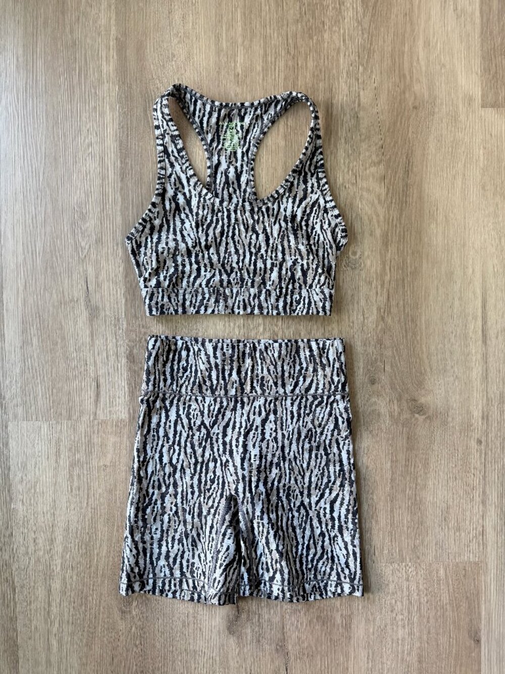 ALL ACCESS Front Row Zebra Top Sports Bra & Bike Shorts Athletic XS